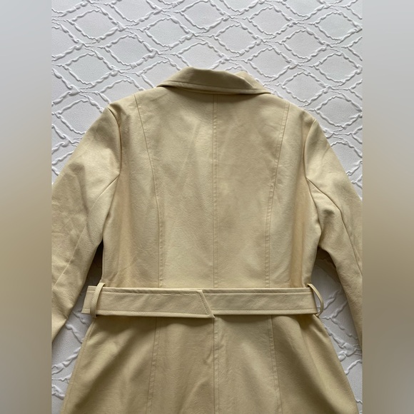 Kittenish - NWT! Cream Faux Leather Belted Trench Coat - Picture 11 of 15